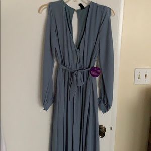 Light blue v neck dress and cut out sleeves